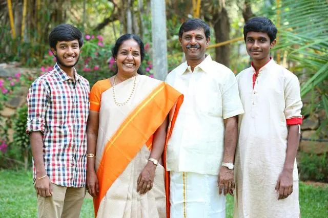 vanathi seenivasan family